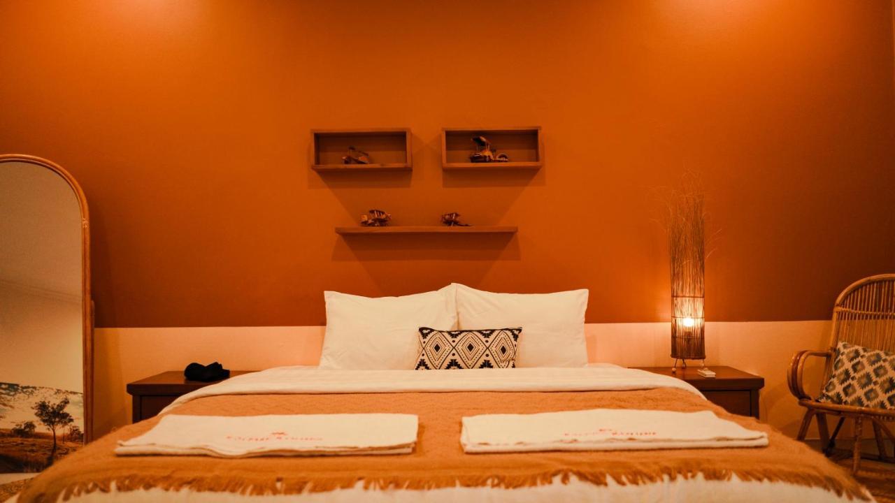 Bed and breakfast Roemah Renjana Bandung Extérieur photo