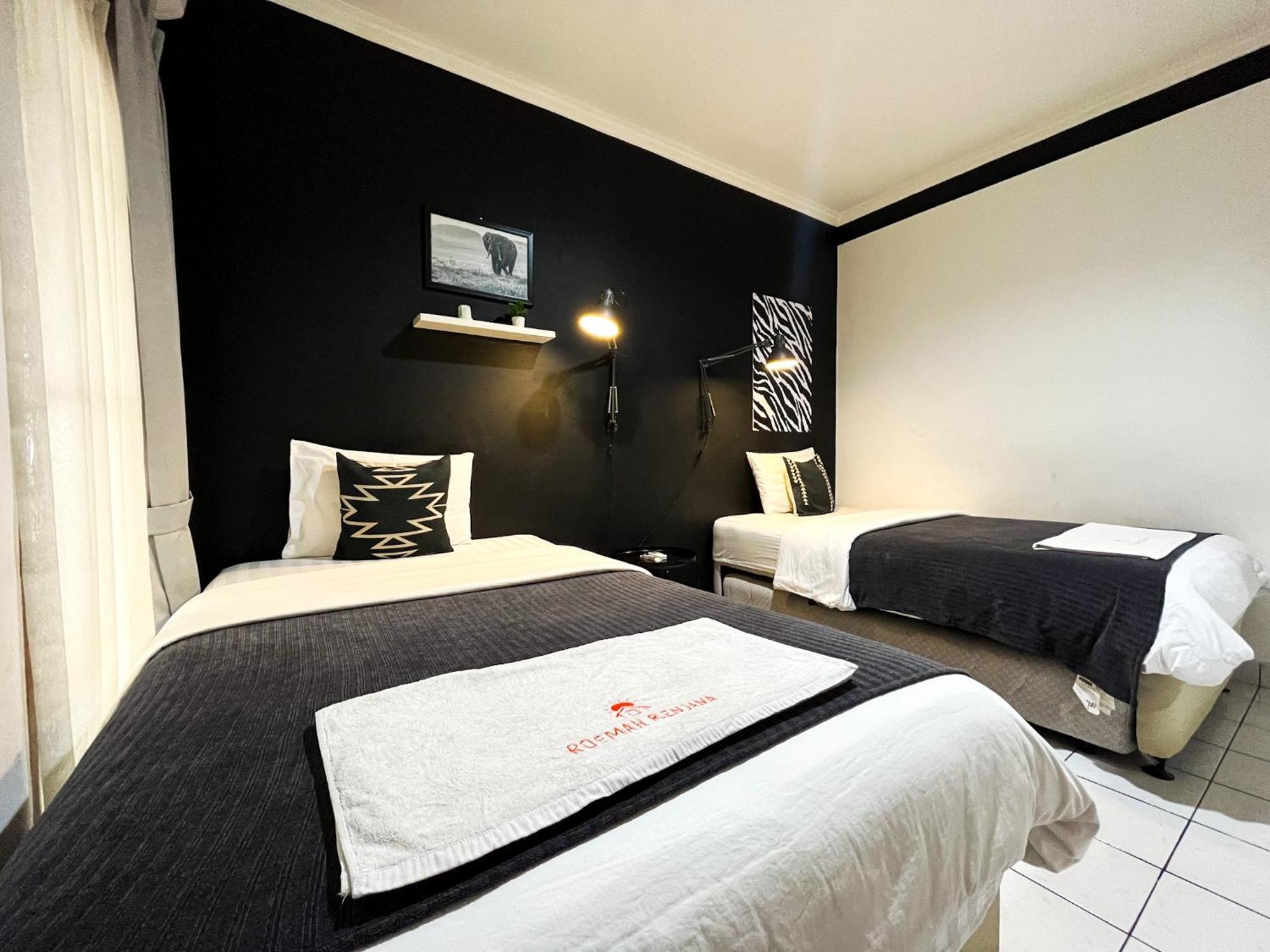 Bed and breakfast Roemah Renjana Bandung Extérieur photo